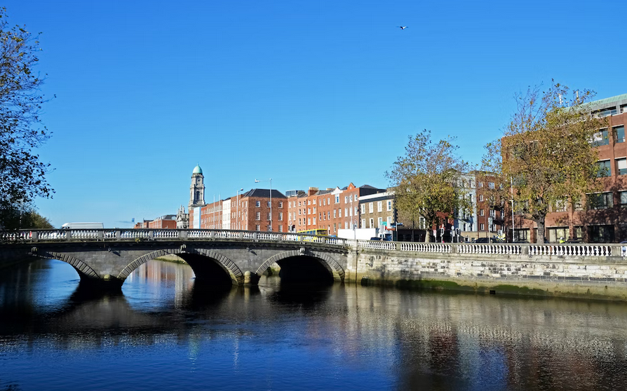 Deals on flights to Dublin in early 2023 range from $350 to $450 round-trip. 