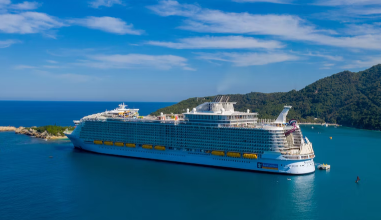 Deal alert: With this extended cruise line offer, receive complimentary tours worth thousands of dollars. 